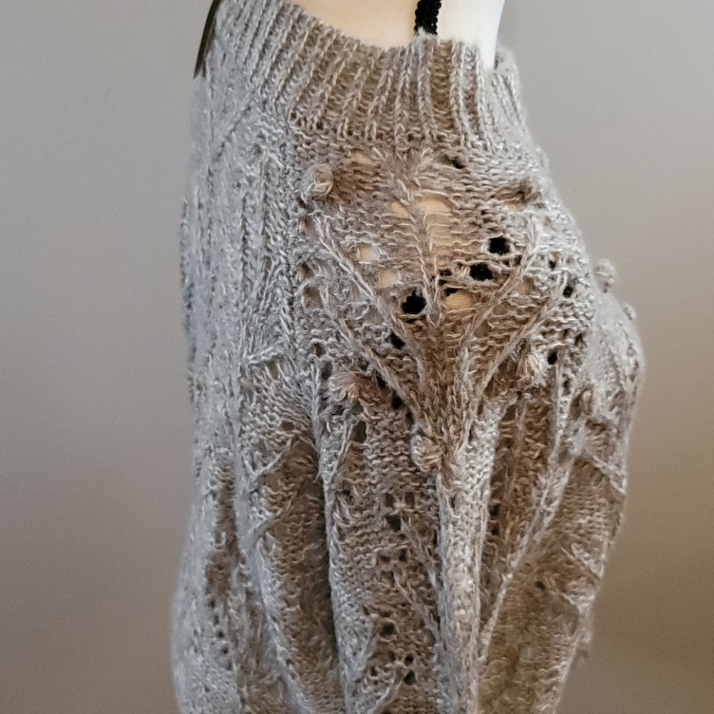 Francesca's sweater - Picture 5 of 7